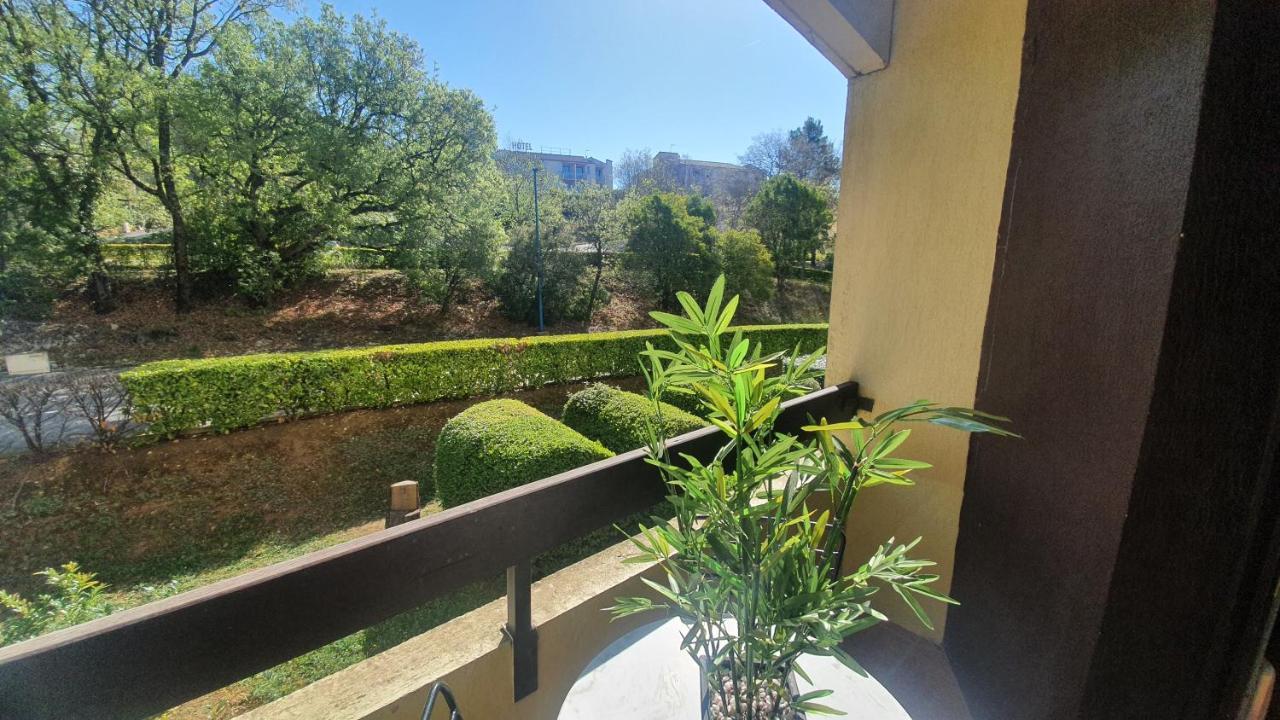 Le Studio Des Garrigues - Climatise Gréoux-les-Bains Exterior foto